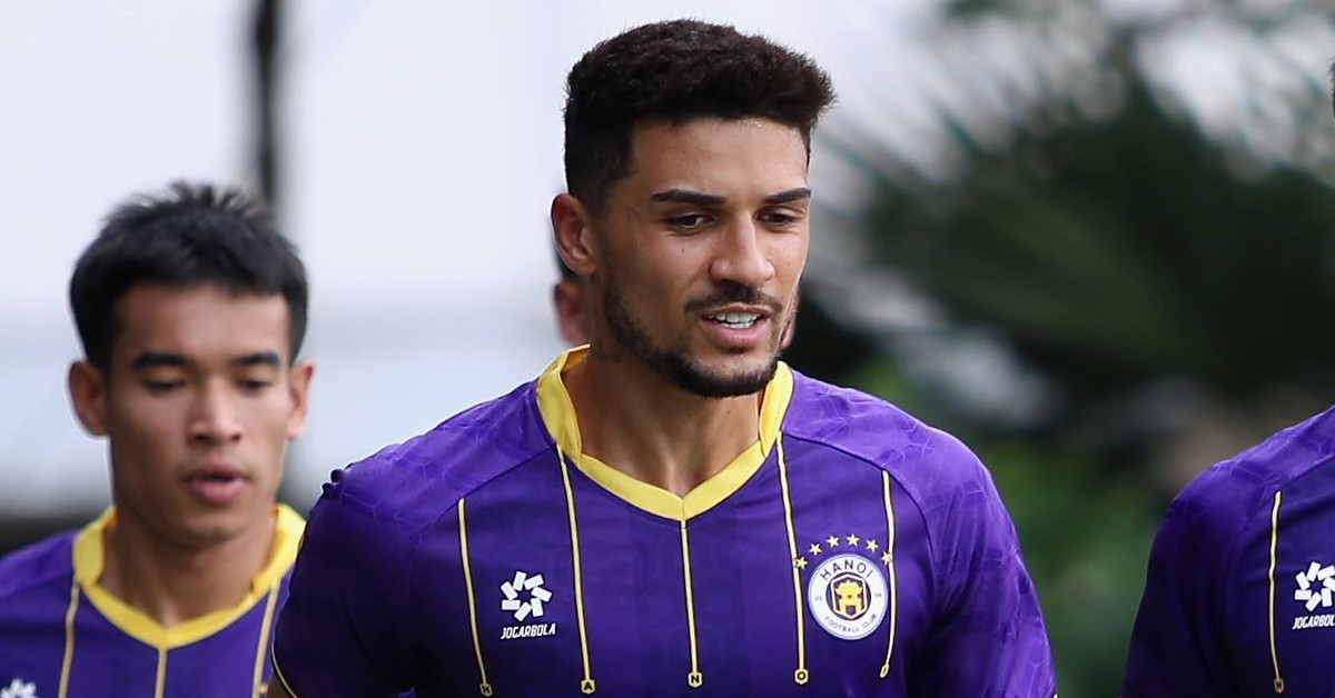 Hendrio trở thành công dân Việt Nam với tên Đỗ Hoàng Hên