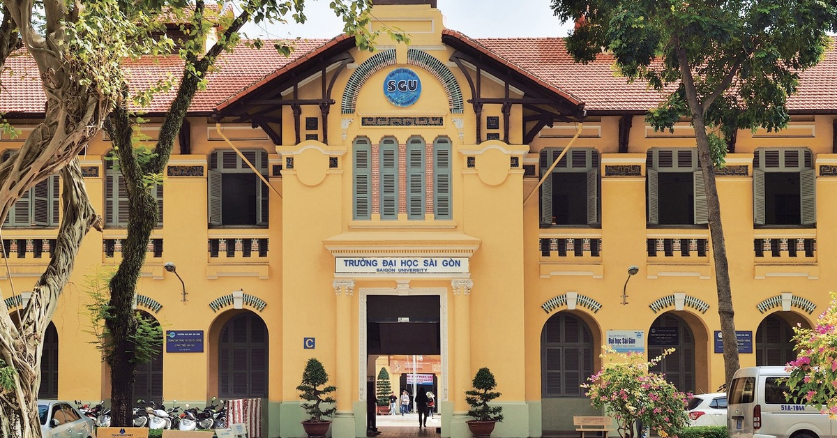 Sinh viên sư phạm năm 3 vẫn chưa nhận được hỗ trợ sinh hoạt phí, trường nói 'đang chờ'