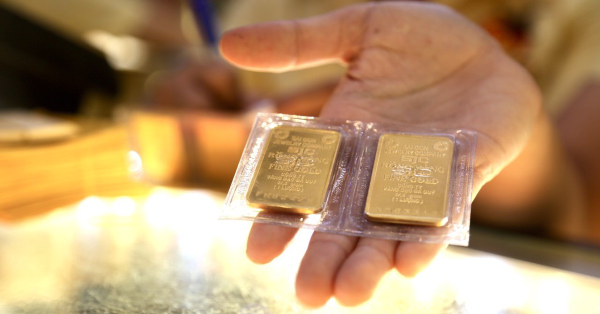 Giá vàng miếng SJC tiến sát mốc 150 triệu đồng/lượng