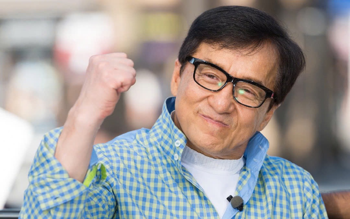 Đạo diễn võ thuật tố Thành Long keo kiệt, bỏ rơi đồng nghiệp gặp tai nạn phim trường