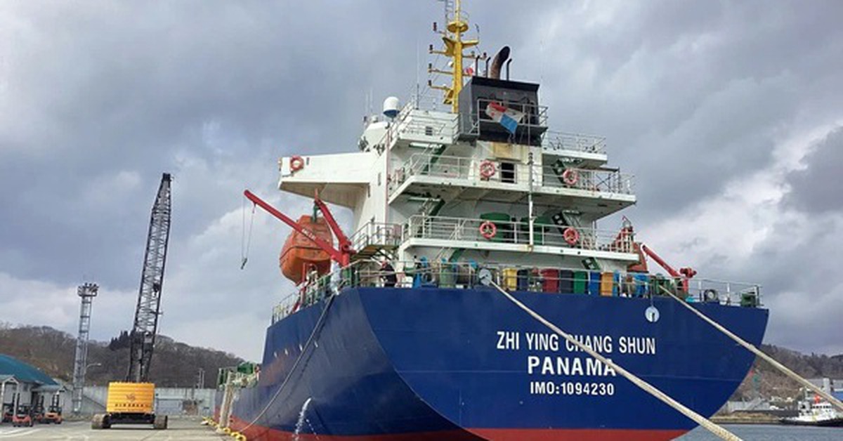 Thả tàu biển Panama tại cảng Quy Nhơn sau khi hoàn tất thỏa thuận đền bù