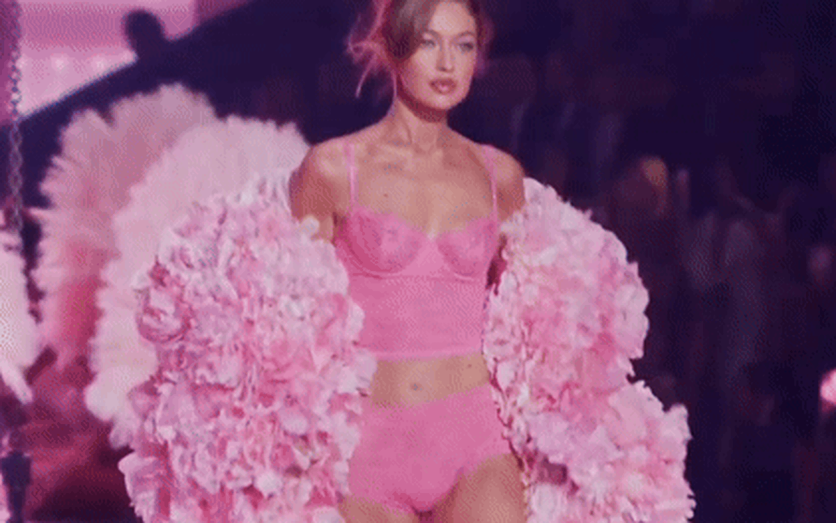 Thêm một mùa Victoria’s Secret đầy tranh cãi