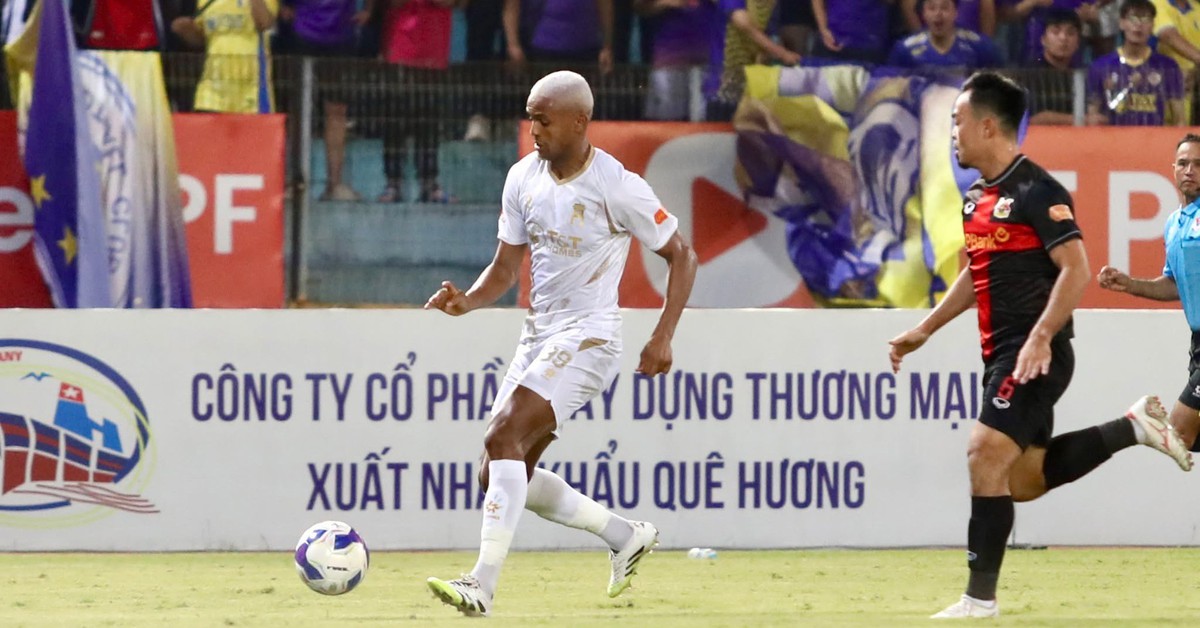 Hà Nội - Ninh Bình (hiệp 2) 0-0: cột dọc lần thứ hai cứu thua cho Ninh Bình