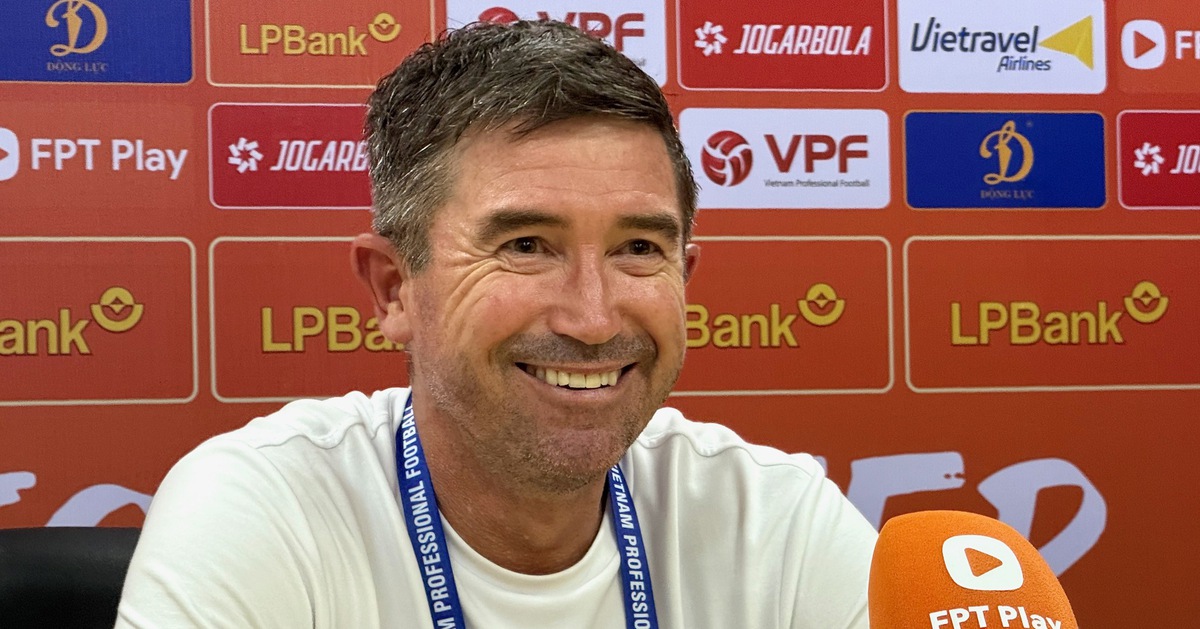HLV Kewell: 'Hoàng Hên thi đấu xuất sắc'