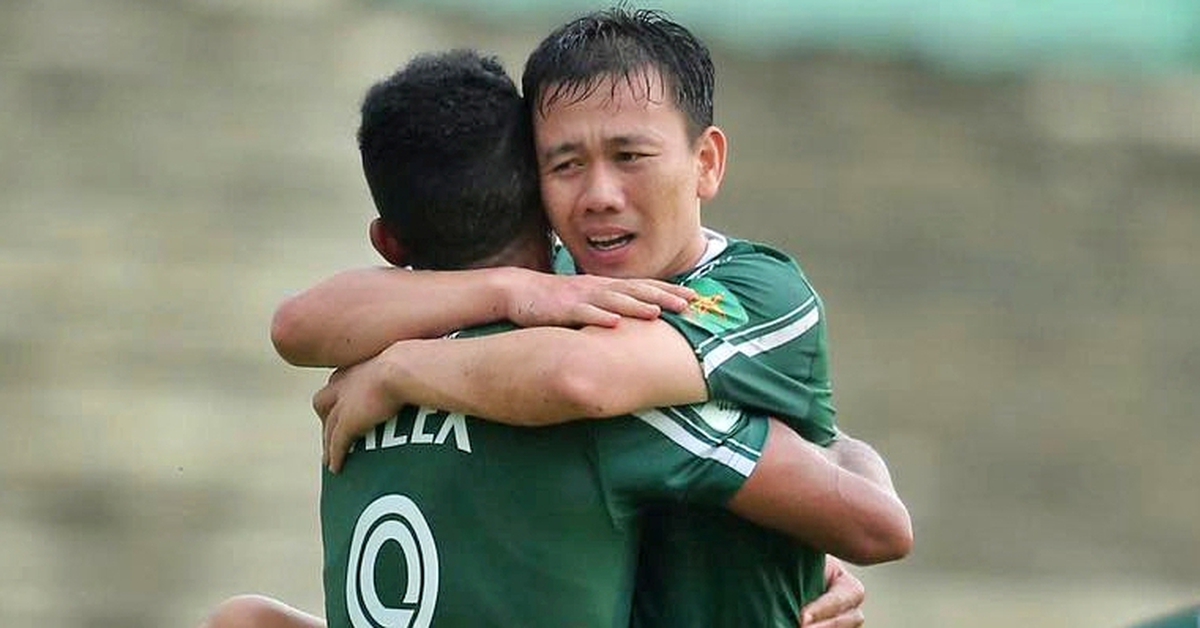 Minh Vương ghi 2 bàn, lấy 3 điểm rời sân Long An