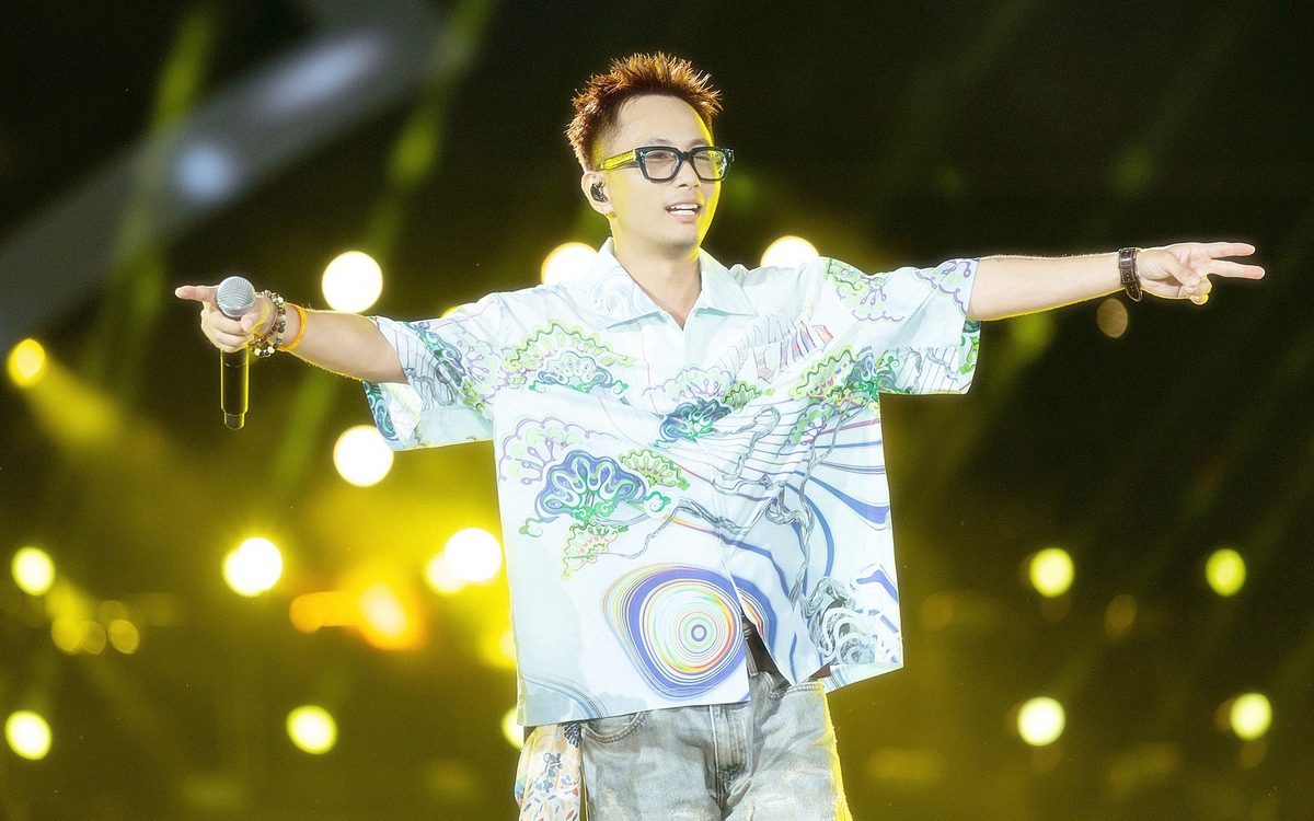 Khán giả được 'đãi tiệc' âm nhạc: Không chỉ RHYDER mà còn Chillies, WEAN, YC, Hoàng Thống đến Manbo