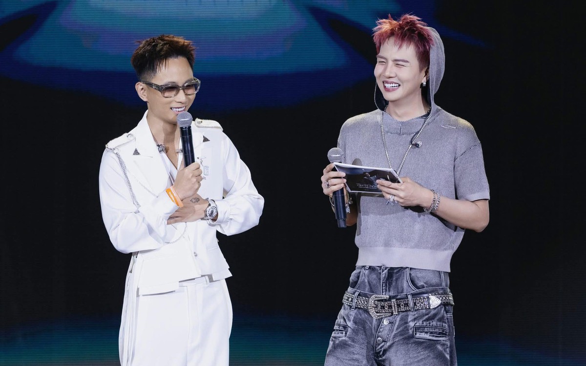 Fan meeting Rhymastic ngập ‘sít rịt’: Soobin bất ngờ xuất hiện, Bùi Công Nam bắn rap cực cháy