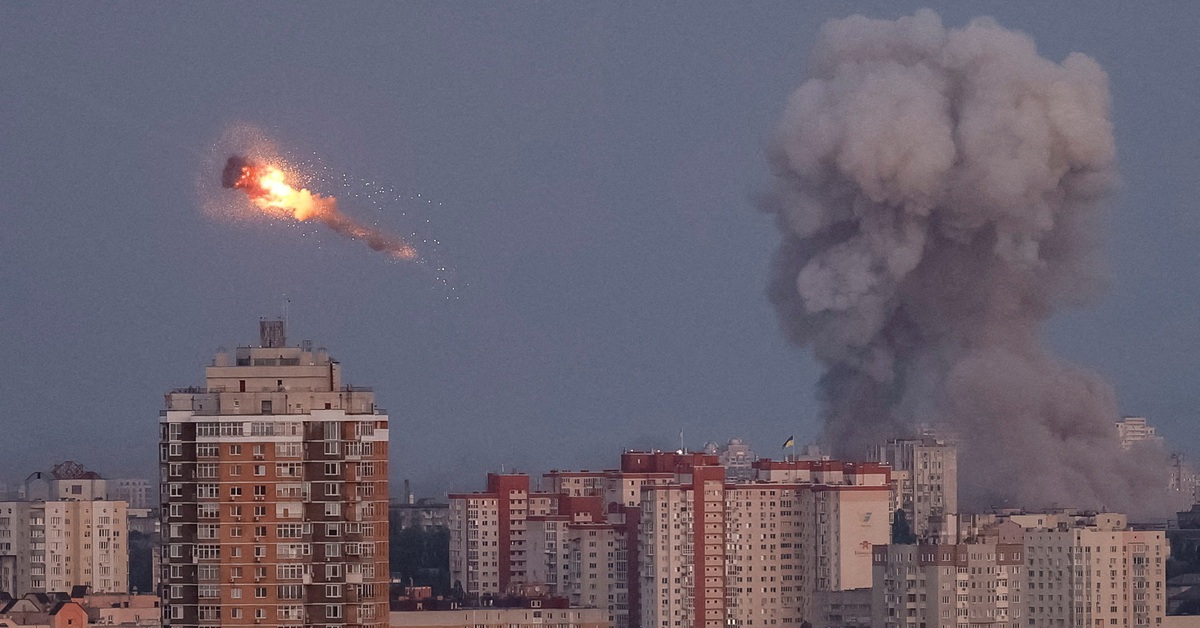 Nga phản ứng Mỹ 'chỉ điểm' cho Ukraine mục tiêu hạ tầng năng lượng sâu trong Nga