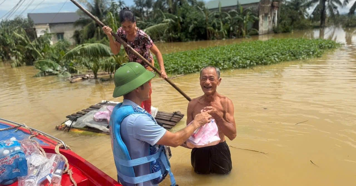 Tin tức sáng 3-10: Bảo hiểm xác nhận hơn 2.200 vụ thiệt hại do bão lũ