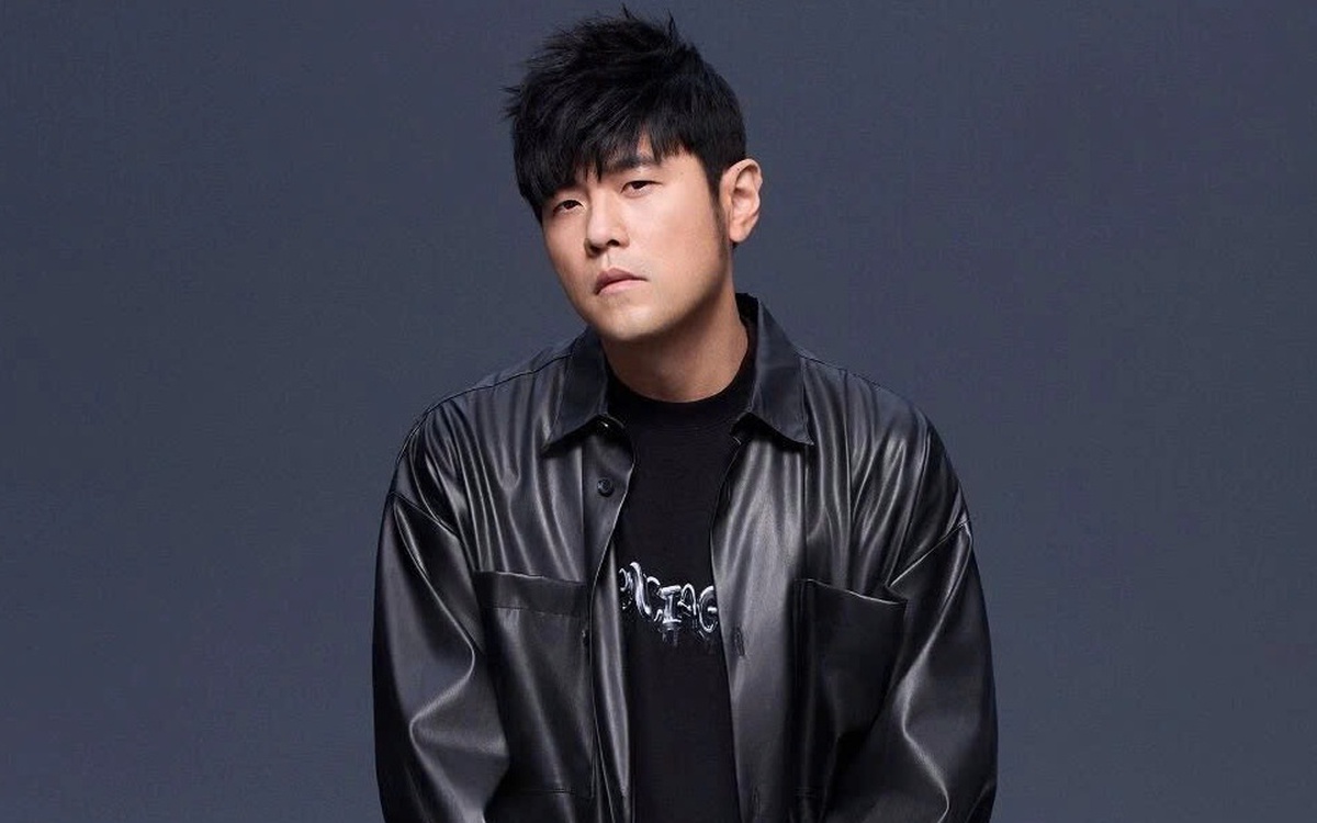 Châu Kiệt Luân gây tranh cãi vì tự nhận trùng ý tưởng Taylor Swift, làm concert sơ sài