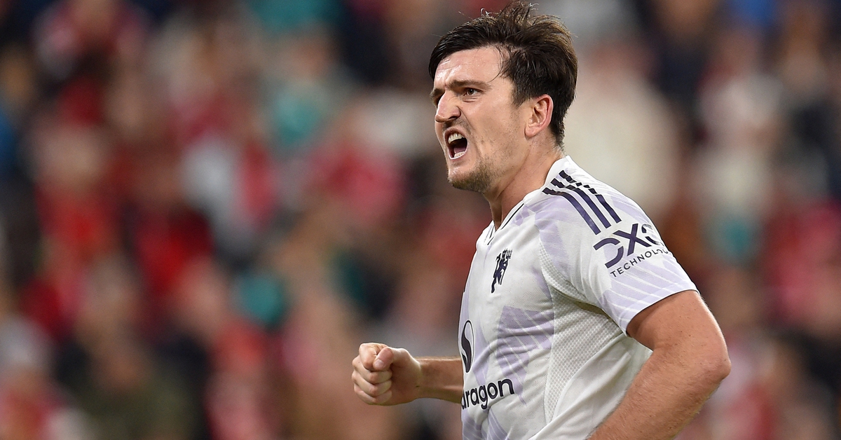 Người hâm mộ muốn Man United 'trả lại' băng đội trưởng cho Maguire