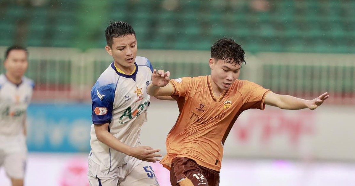 Bảng xếp hạng V-League vòng 7: Hoàng Anh Gia Lai 'chìm sâu' đáy bảng