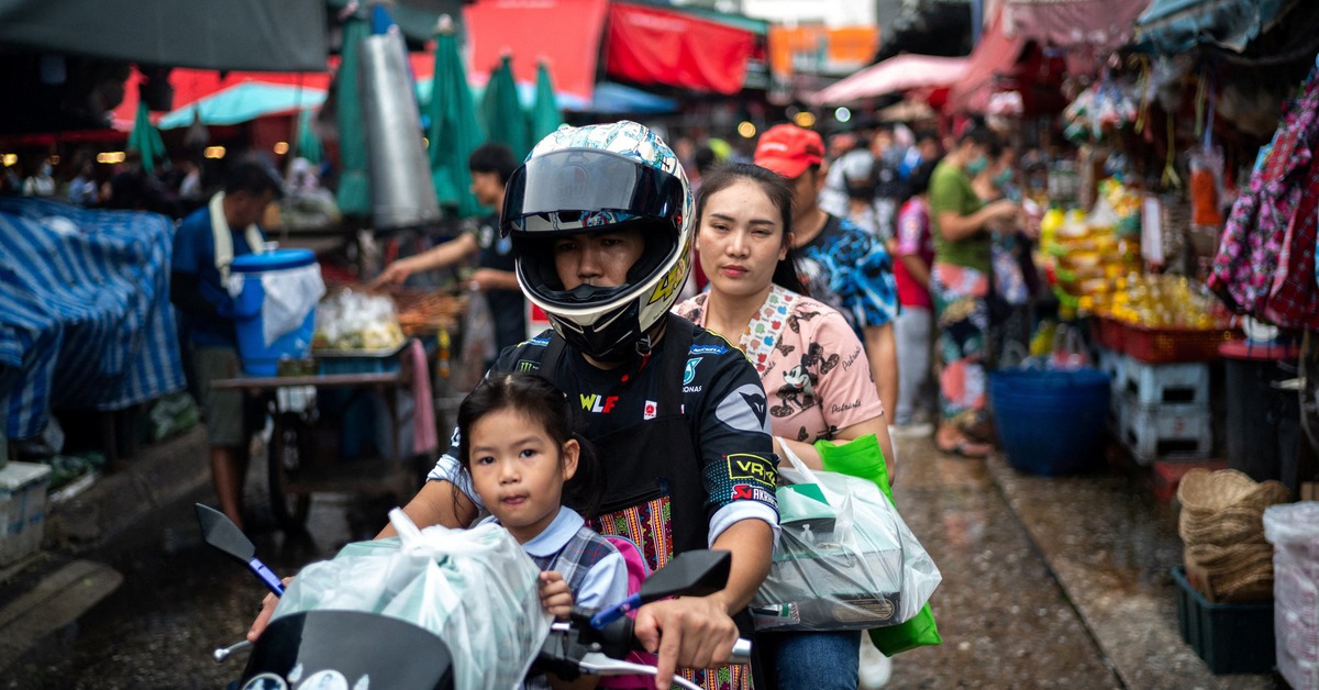 Hơn 5 triệu người Thái ngập trong nợ, kiệt sức vì chi tiêu vượt thu nhập