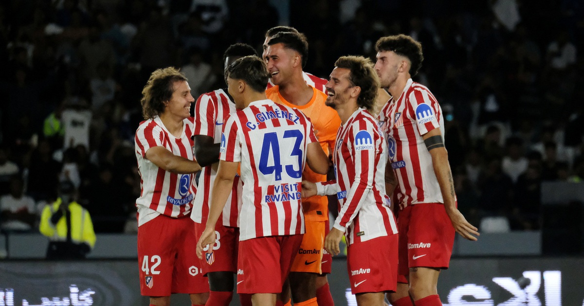 Atletico Madrid 'kiện' Arsenal vì... không có nước nóng để tắm