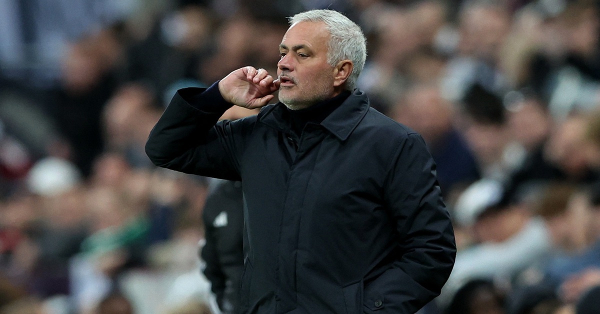 HLV Mourinho tiếp tục nhận trái đắng ở Champions League