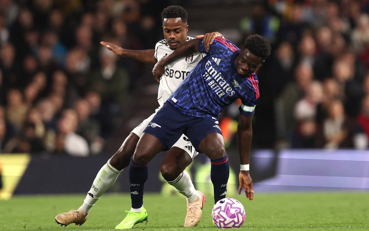Arsenal coi chừng mắc kẹt trong tham vọng