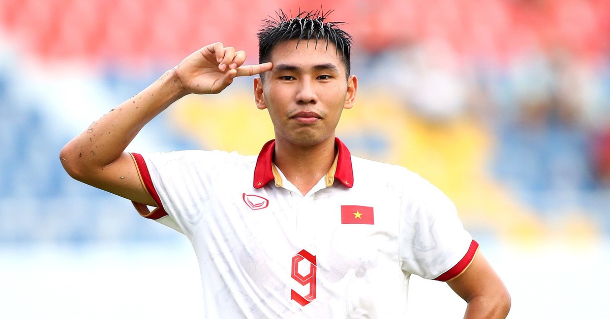 Cầu thủ U23 Việt Nam tạo hiện tượng ở Thể Công - Viettel