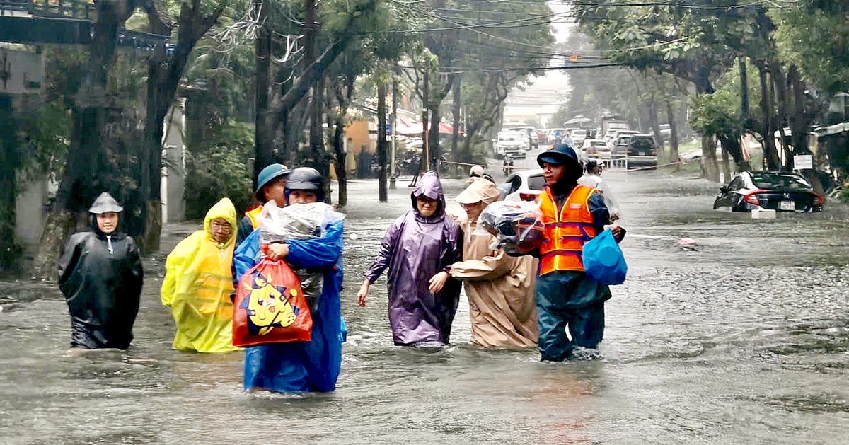 Giả công văn của lãnh đạo Đà Nẵng cho công chức nghỉ việc từ chiều 22-10 tránh bão