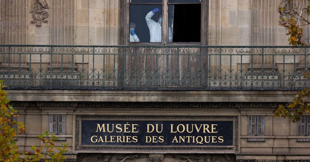 Bảo tàng Louvre mở cửa trở lại sau vụ trộm thế kỷ