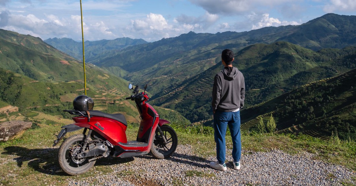 9X Hà Nội phượt xe máy điện hơn 220km lên Tà Xùa: 'Đi được nhưng phải đánh đổi vài điều'