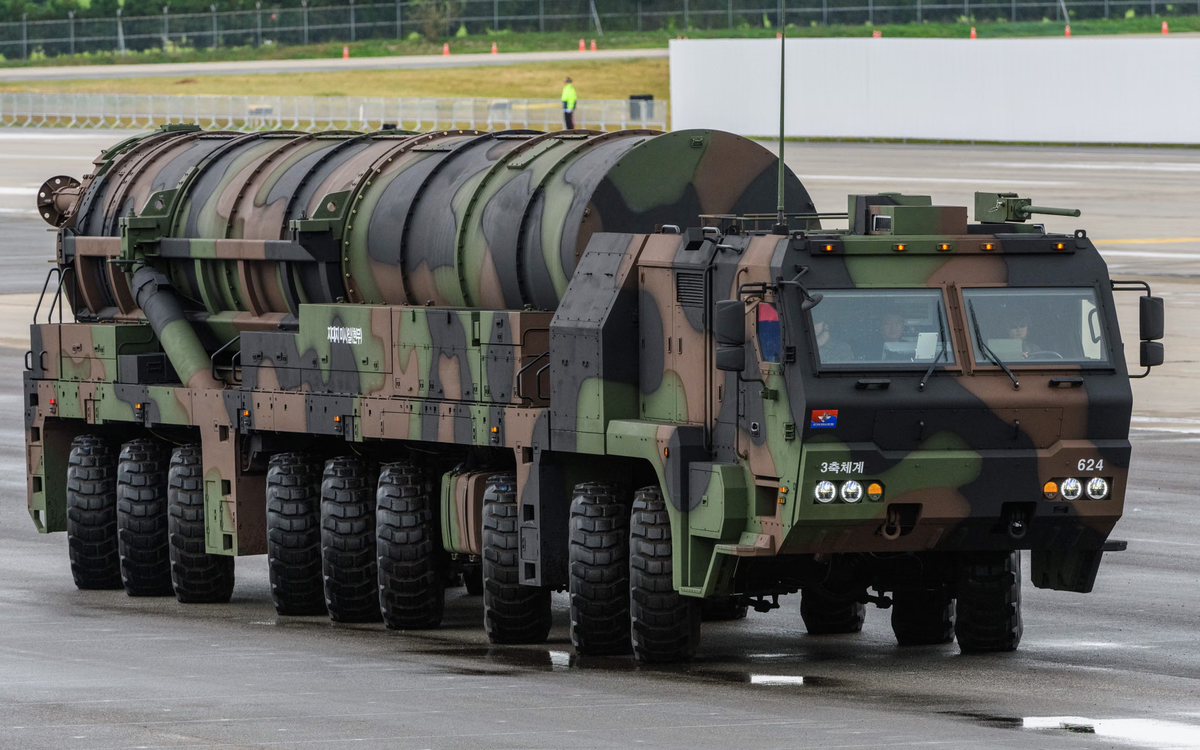 'Tên lửa quái vật' của Hàn Quốc là gì và có ý nghĩa như thế nào trong quan hệ liên Triều?