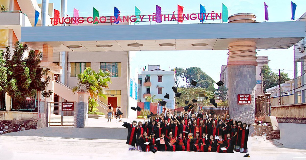 Hai trường cao đẳng y tế sáp nhập vào hai trường đại học