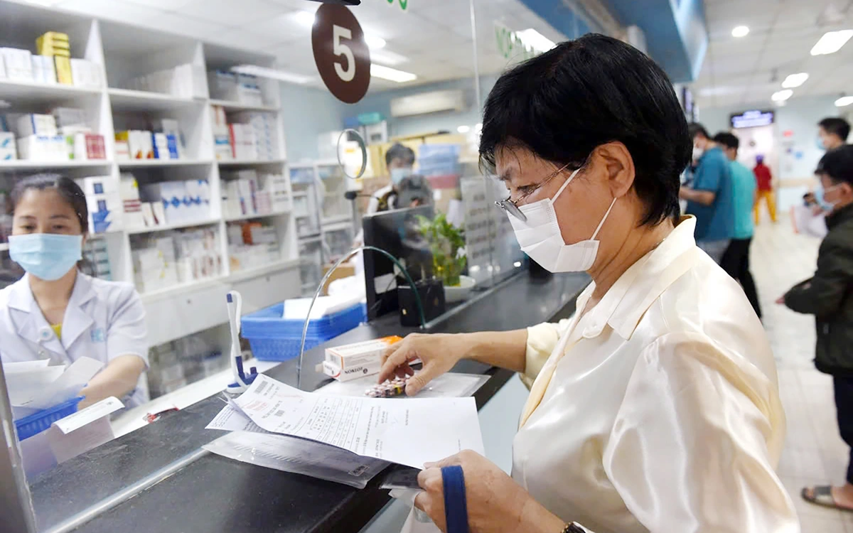 Bộ Y tế phản hồi việc thủ tục chuyển tuyến điều trị còn mất thời gian, bất tiện