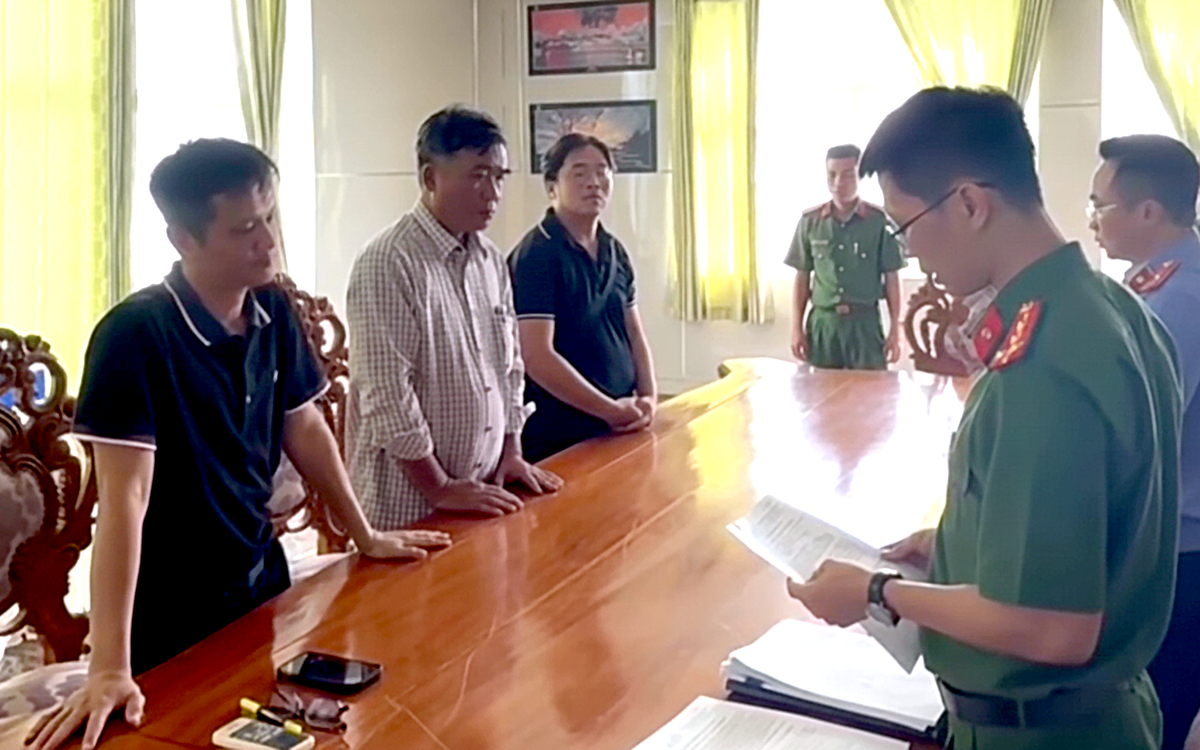 Khởi tố Tổng giám đốc Công ty cáp treo Vũng Tàu vì đổ chất thải lấp biển