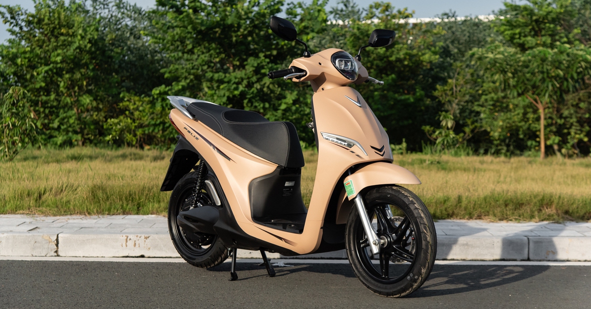 Chi tiết VinFast Feliz hai pin: Dáng cao ráo hợp nhiều người dùng, chạy tới 262km/sạc, cốp 34 lít