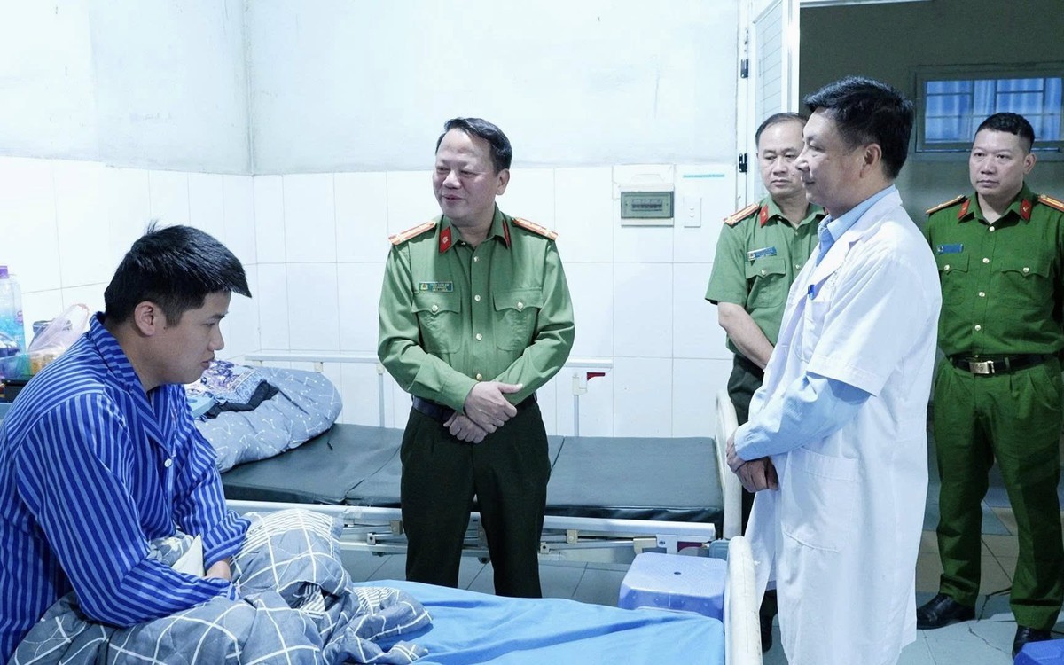 Khống chế cháu bé, đâm trọng thương đại úy công an tham gia giải cứu