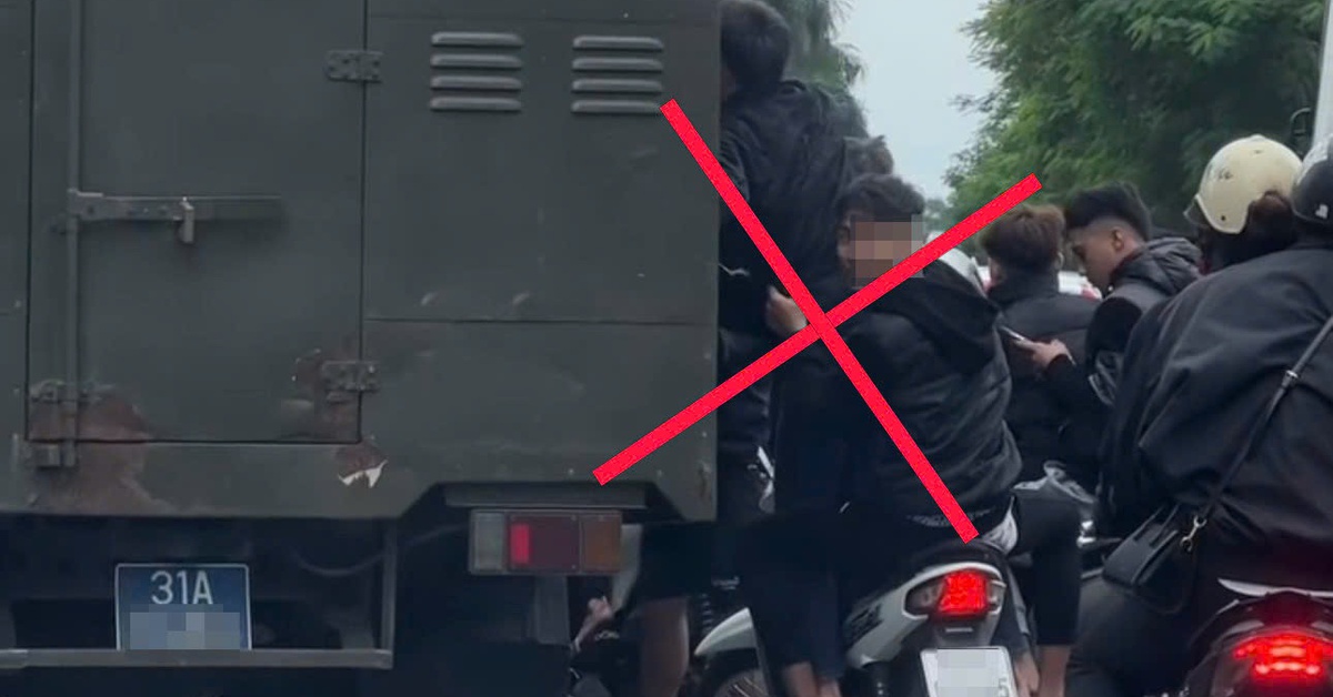 Nhóm thanh niên 'đầu trần', đu xe chở phạm nhân trong clip gây bức xúc, công an tìm ra, phạt luôn