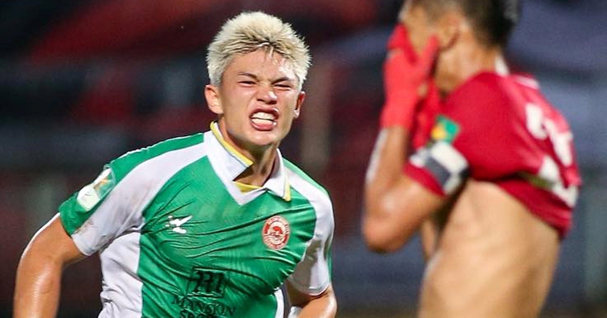 Việt kiều Mỹ ghi bàn duy nhất trong lần ra mắt, CLB Long An lâm nguy