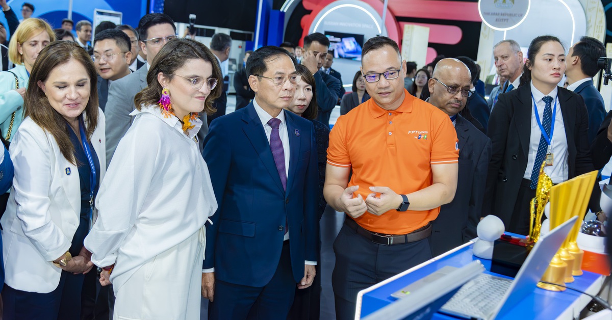 Doanh nghiệp công nghệ Việt Nam 'khoe tài' với khách quốc tế dịp ký Công ước Hà Nội