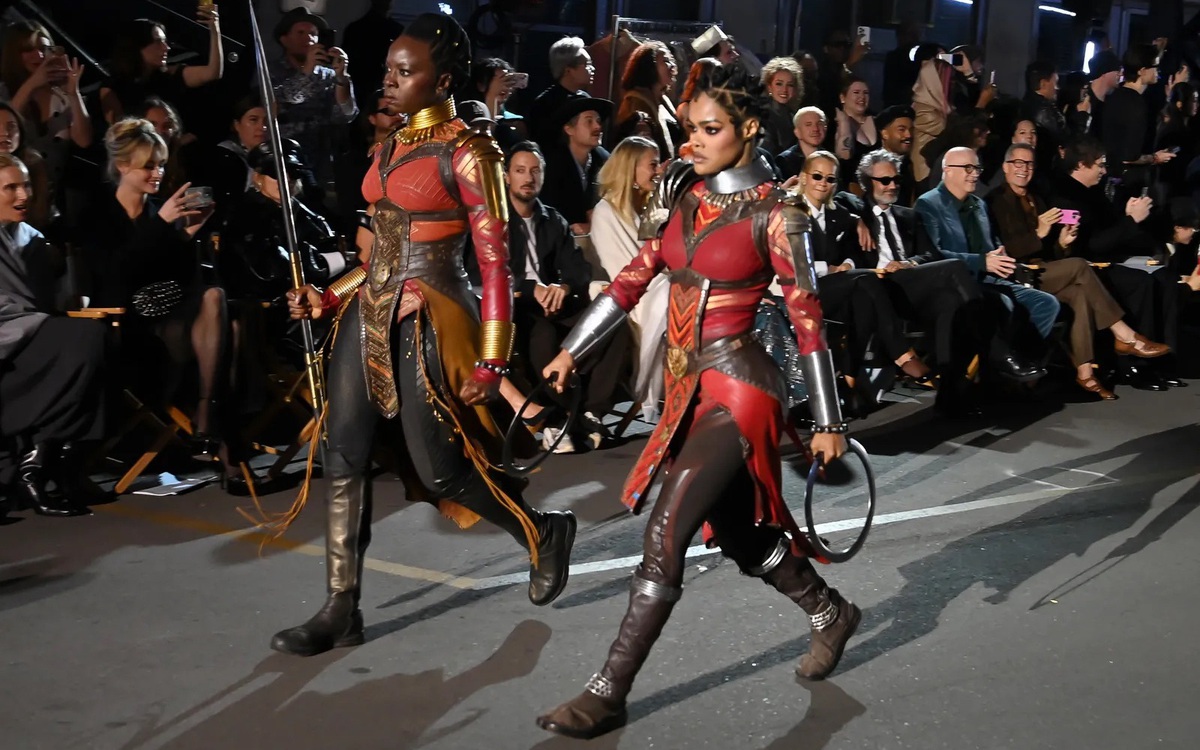 Wakanda thống trị sàn diễn thời trang tại Vogue World: Hollywood 2025