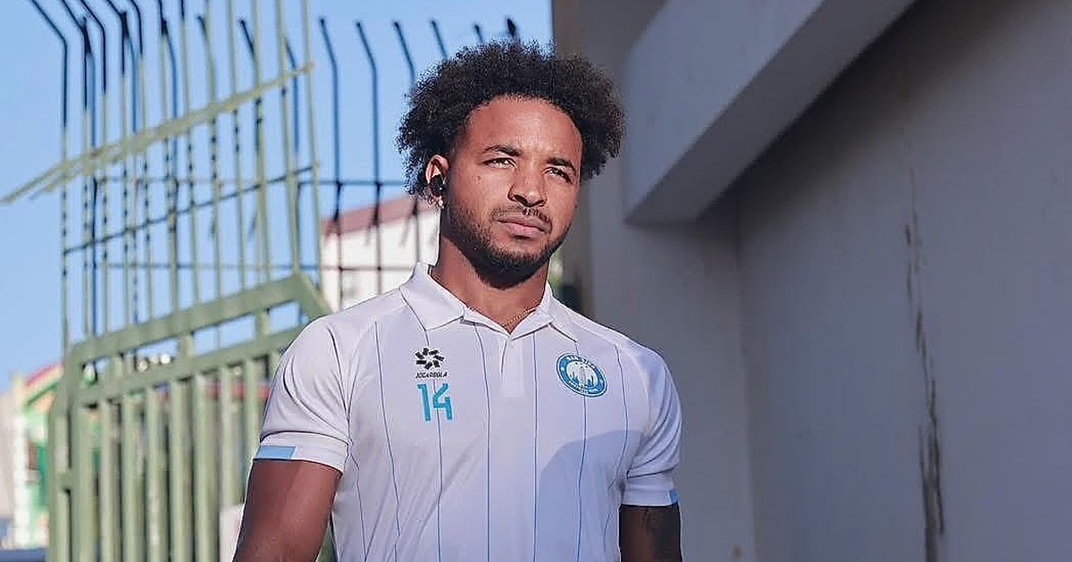 Xuân Son trấn an người hâm mộ về thành tích của CLB Nam Định