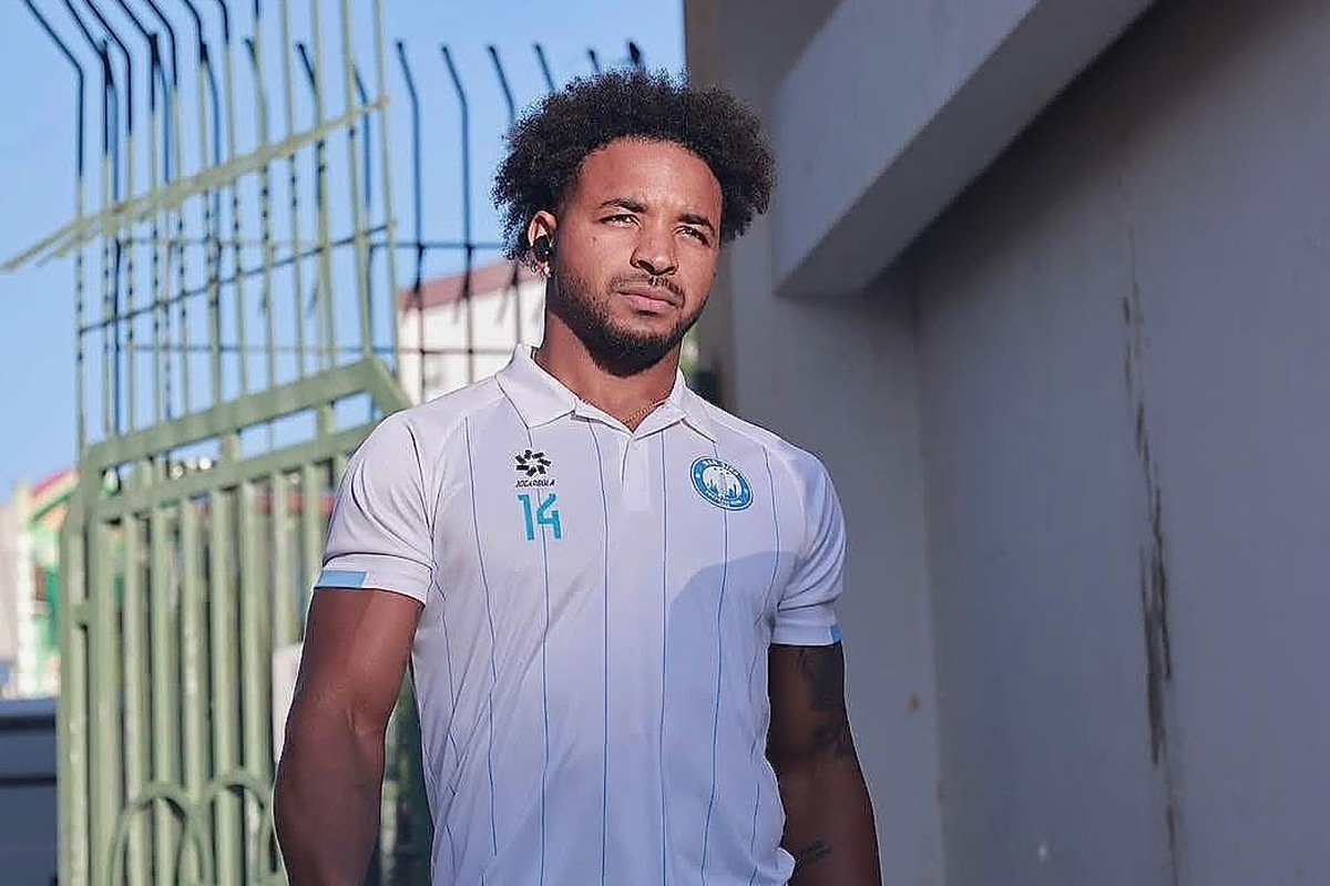 Xuân Son trấn an người hâm mộ về thành tích của CLB Nam Định