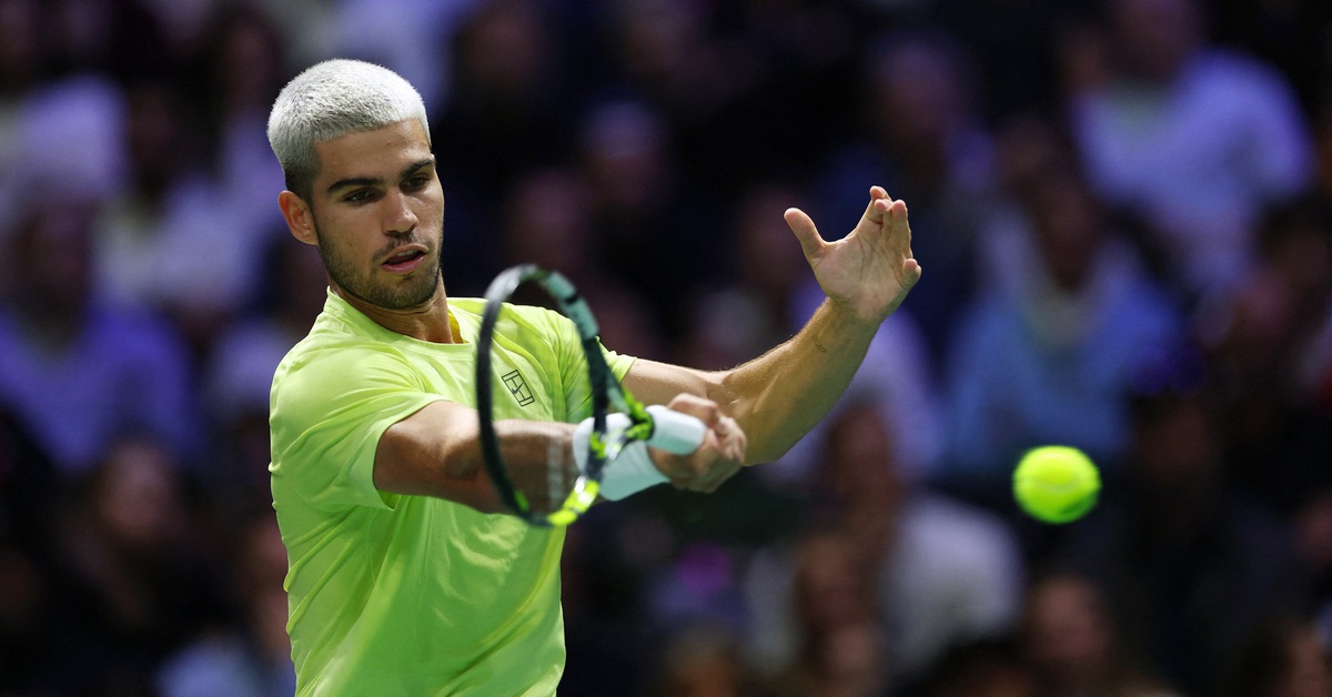 Alcaraz chấm dứt chuỗi 17 trận thắng liên tiếp tại vòng 2 Paris Masters 1000
