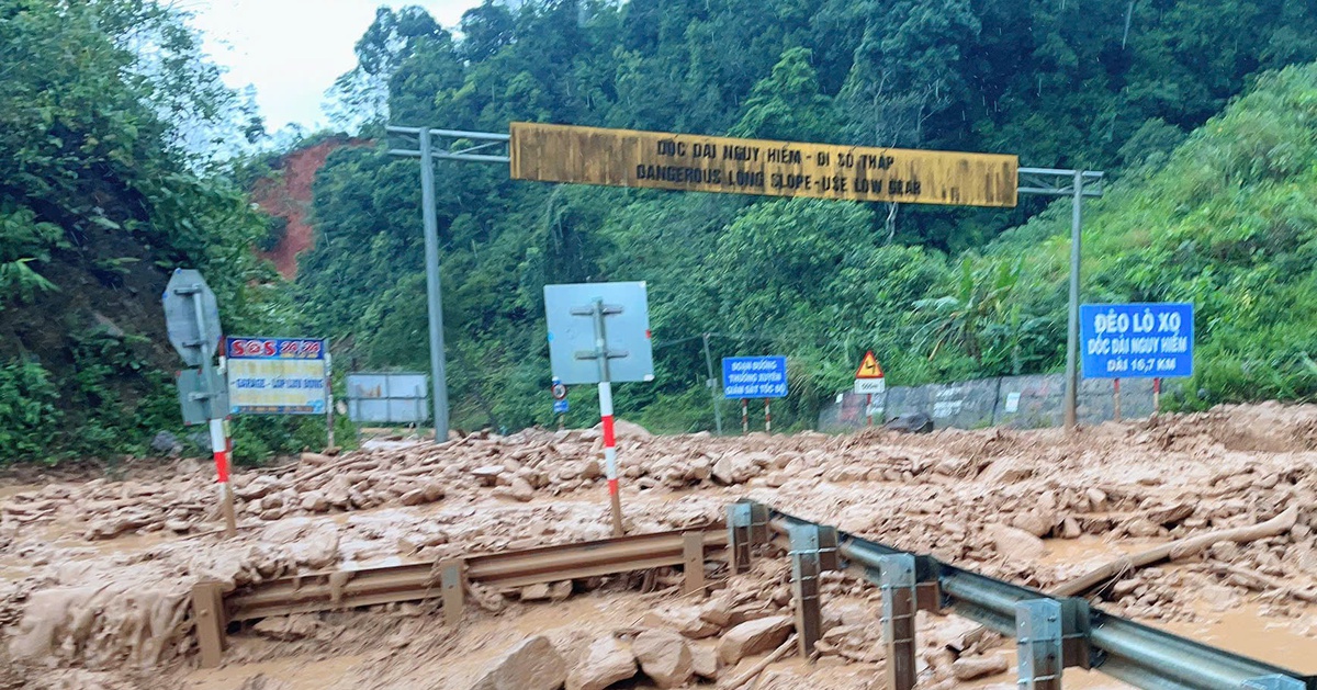 Đường Hồ Chí Minh nhiều điểm sạt lở, có điểm sạt lần 3, giao thông chia cắt hoàn toàn