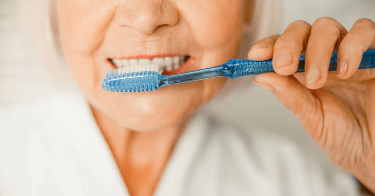 Nghiên cứu: Rụng răng nhanh, tuổi thọ rút ngắn