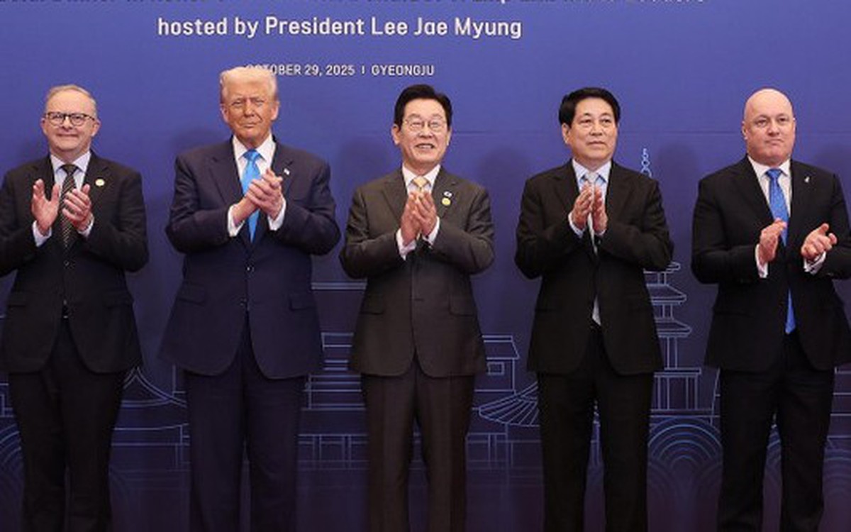 Chủ tịch nước Lương Cường chia sẻ quan điểm của Việt Nam với các nhà lãnh đạo APEC