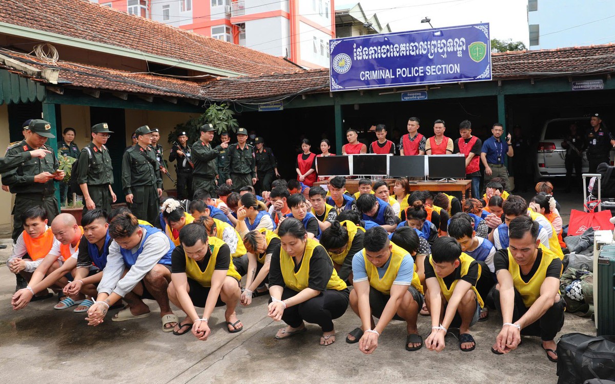 Cô gái Việt cầm đầu đường dây lừa đảo hơn 300 tỉ đồng ở Campuchia