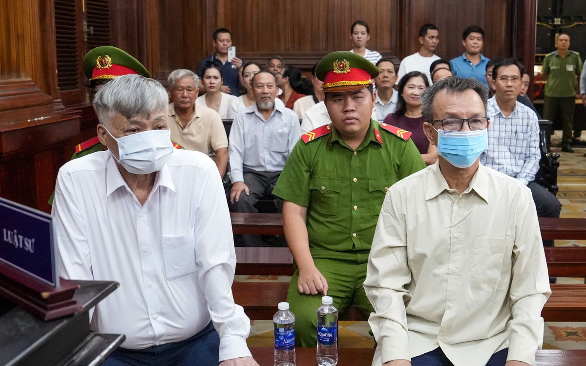 Ông Nguyễn Công Khế nhận 8 năm tù, ông Nguyễn Quang Thông nhận 5 năm 6 tháng tù