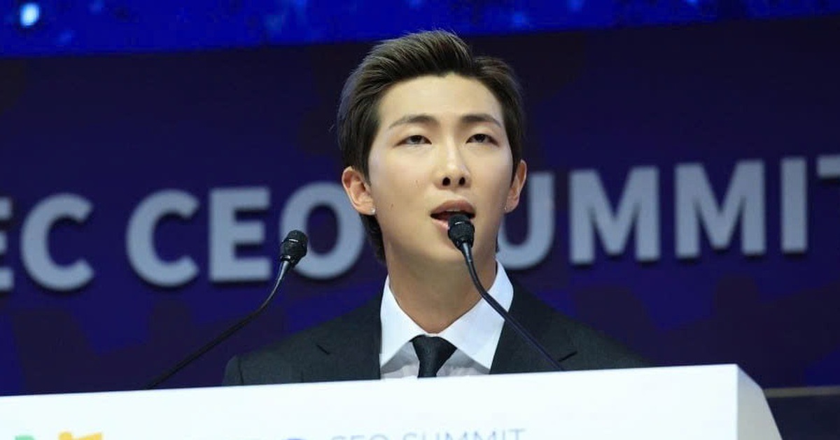RM BTS phát biểu tại APEC CEO Summit: Xin hãy hậu thuẫn vững chắc cho các nhà sáng tạo