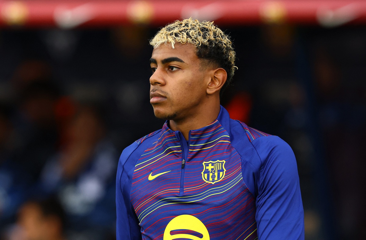 Yamal lại mang tin dữ đến cho Barca