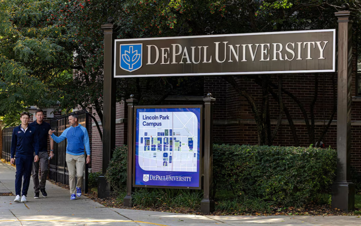 Đại học Mỹ lao đao vì sinh viên quốc tế giảm, phải 'thắt lưng buộc bụng'