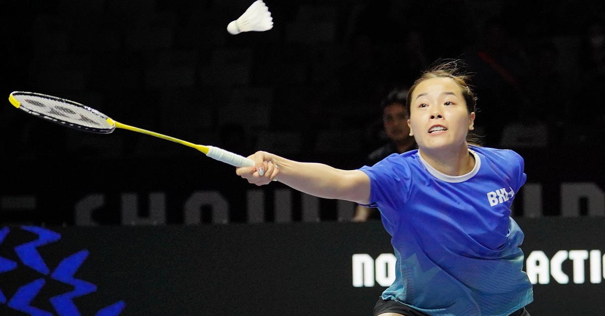 Thùy Linh thắng ấn tượng vẫn không thể giúp đội nhà thoát thua