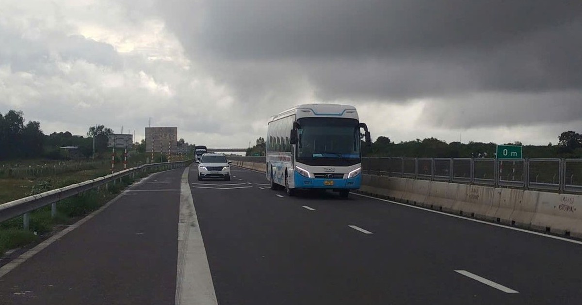 Cao tốc Vĩnh Hảo - Phan Thiết đã thông đường sau khi nước rút