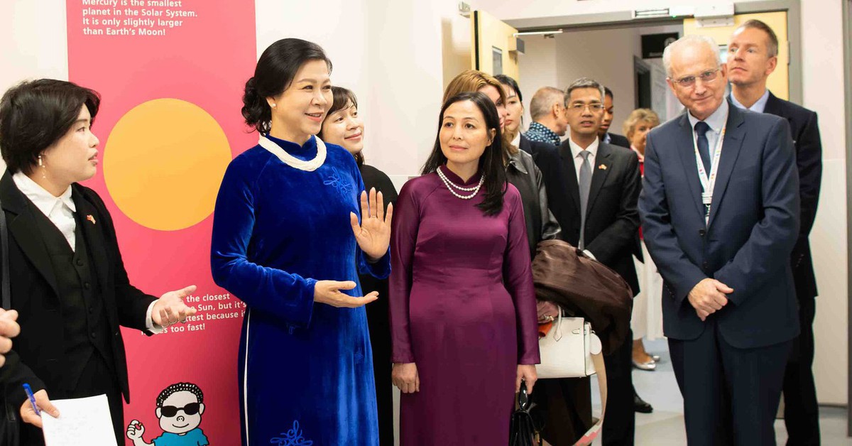 Phu nhân Ngô Phương Ly thăm Bệnh viện Nhi Evelina London