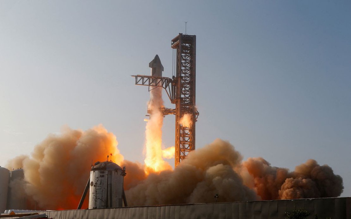 NASA gây sức ép, SpaceX tung kế hoạch rút gọn đưa người trở lại Mặt trăng trước Trung Quốc