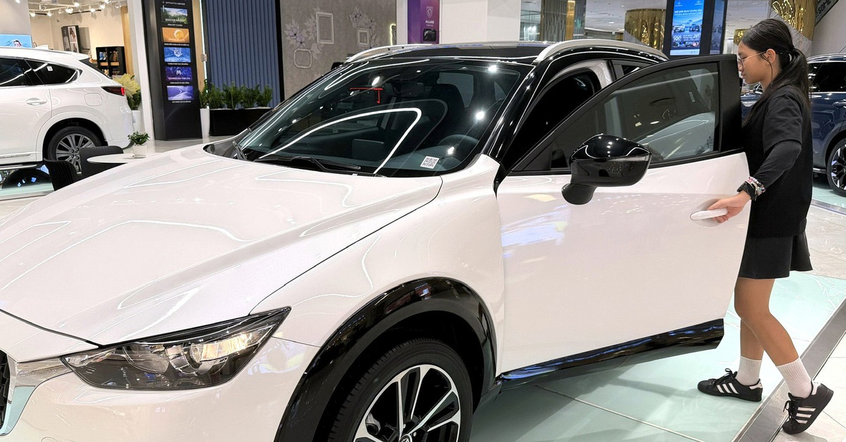 Thị trường ô tô hybrid: 'Nín thở' trước ngày giảm thuế, mức giảm có thể cả trăm triệu đồng